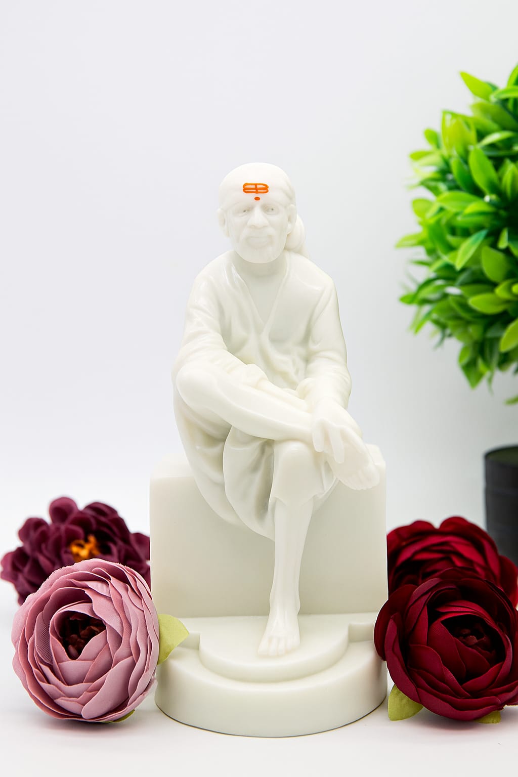 🛕Hemant Art Shirdi Sai Baba Marble Statue Idol – Embroidered White Vastra & Pagdi | Handcrafted Murti for Home Temple or Gift ✨...4.5 inchs