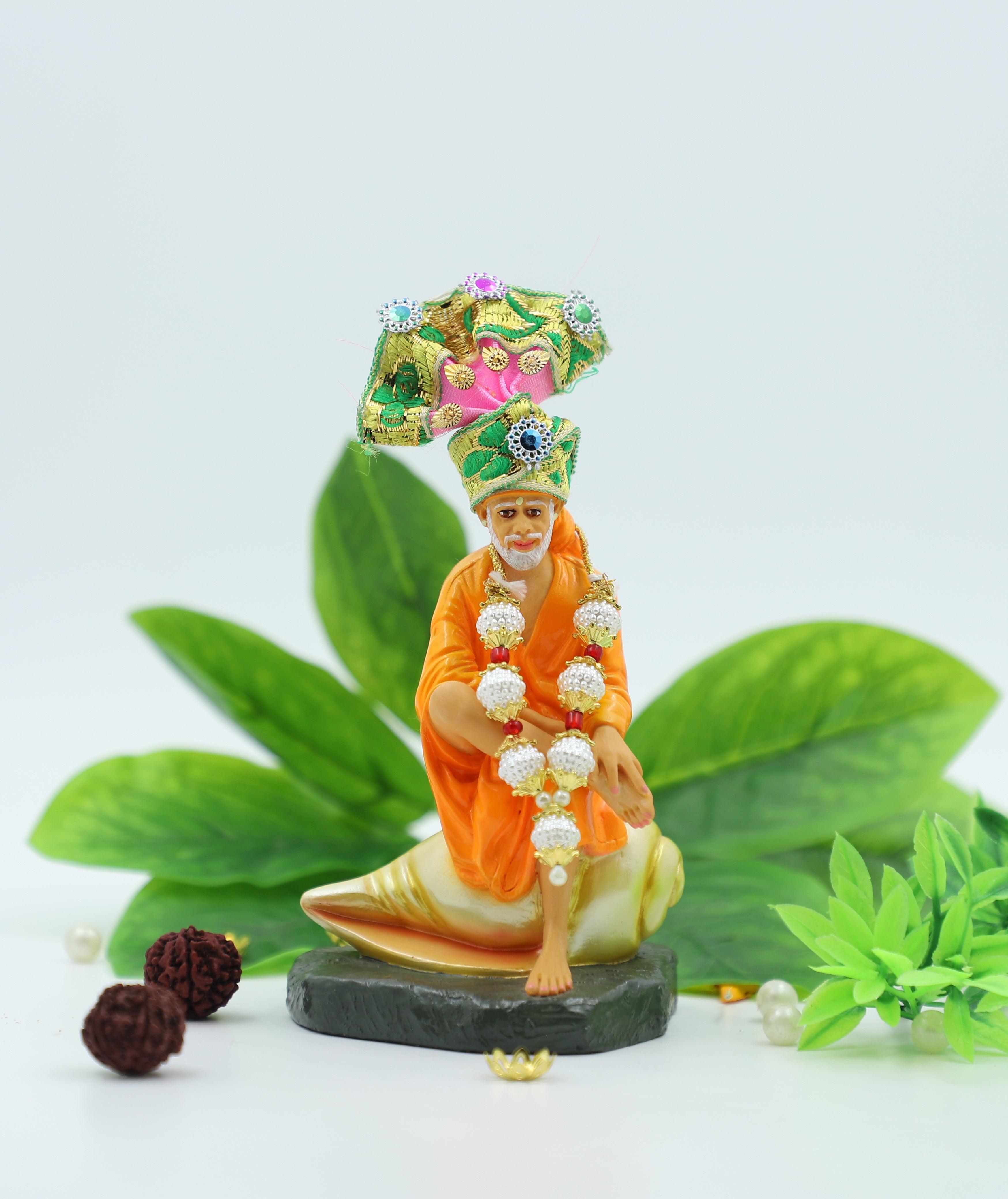 🕉️Hemant Art Shirdi Sai Baba Idol – 5 Inch – Sitting on Conch Shell – Pure Resin Marble Finish
