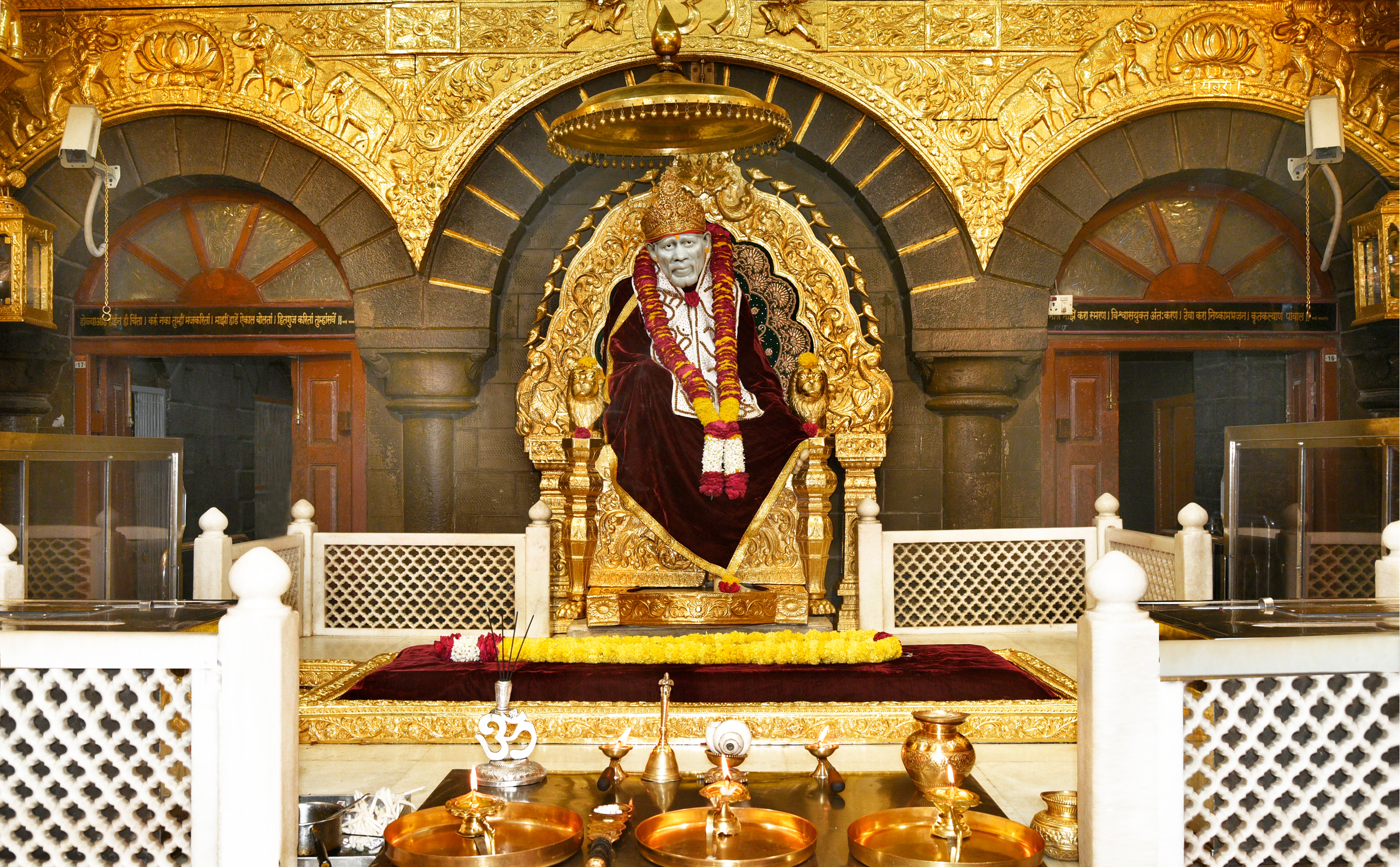 Hemant art Shirdi Sai Baba Samadhi Photo Canvas Wall Art – Spiritual Home Decor for Puja Room & Meditation Space